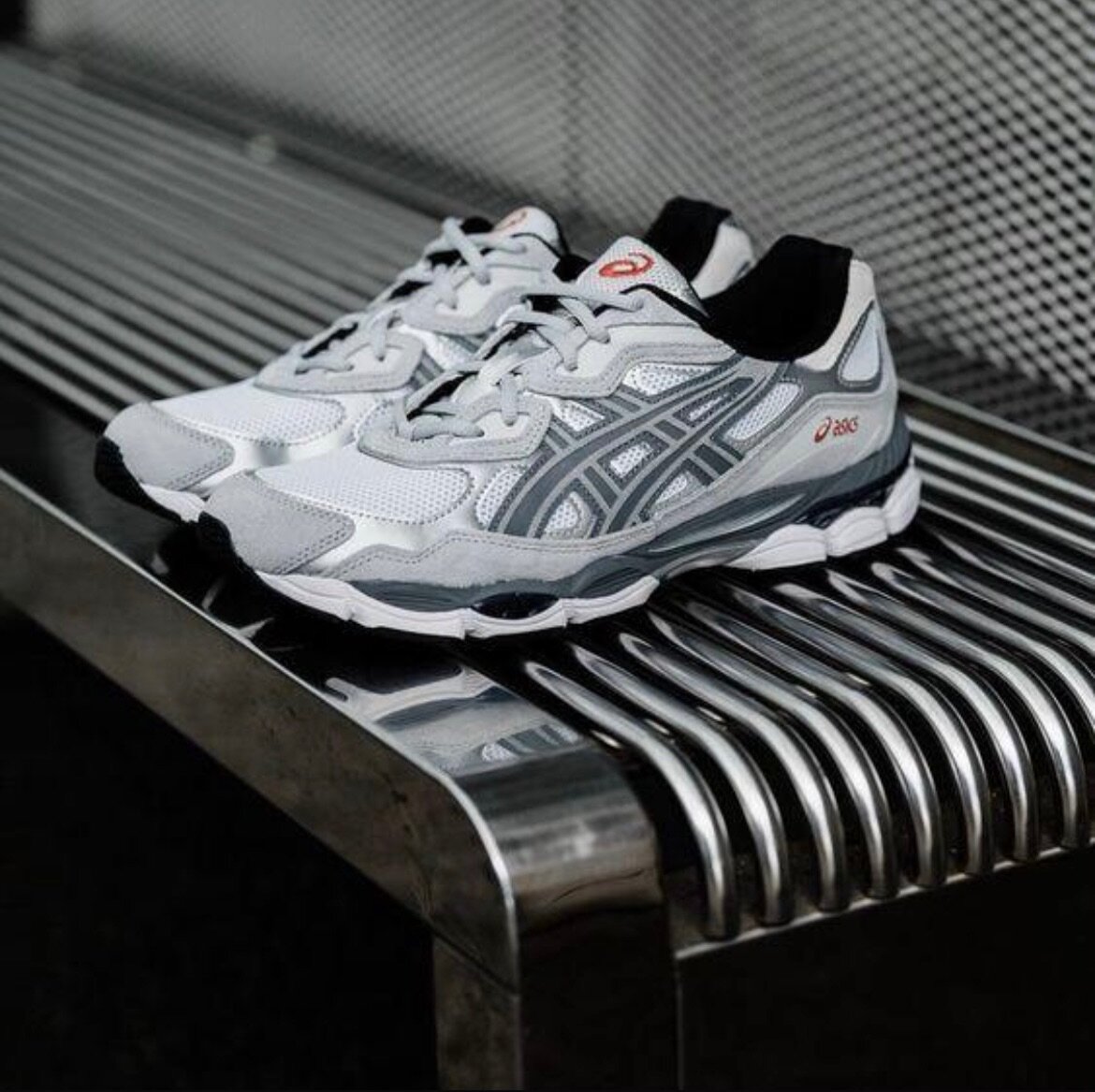ASICS kayano