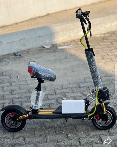 Trottinette électrique avec siège