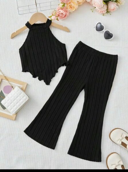 Kids clothing