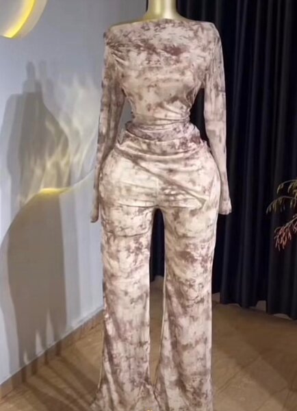 Combinaison élégante femme