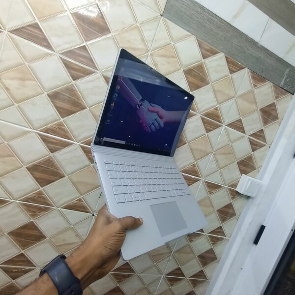 Microsoft Surface BOOK 3 core i5 6th Gen
