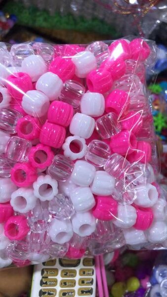 Perles colorées acryliques DIY