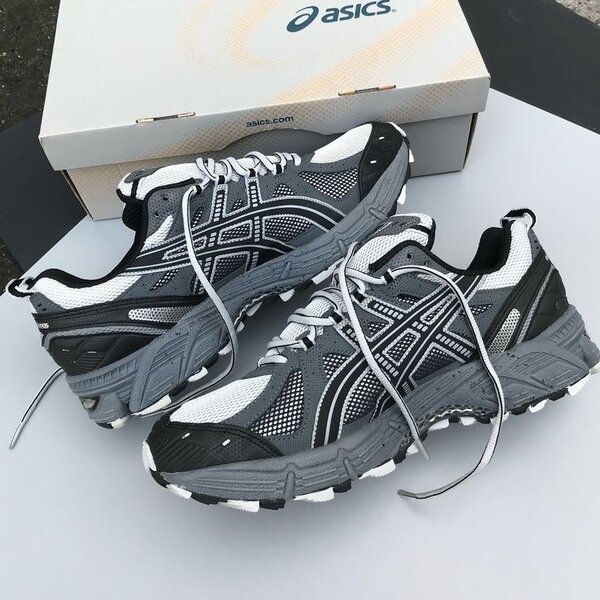 ASICS