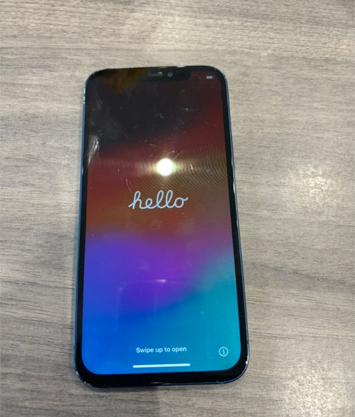 Iphone 12 Flat