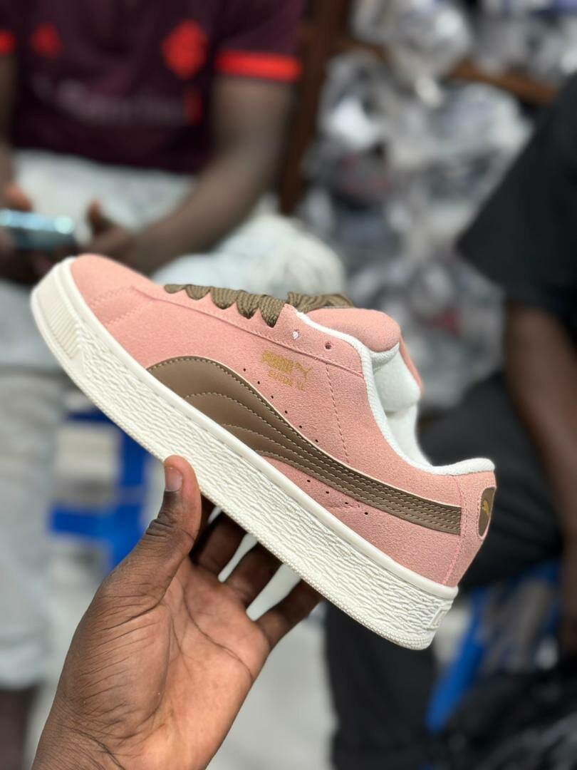 Puma rose pour la femme