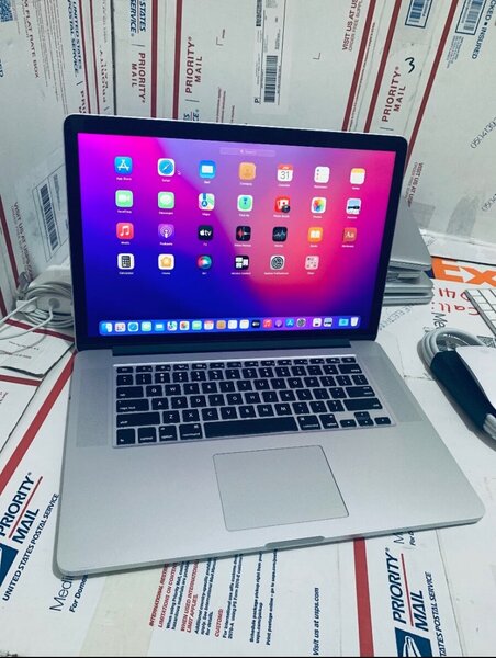 MACBOOK PRO A1398 2015