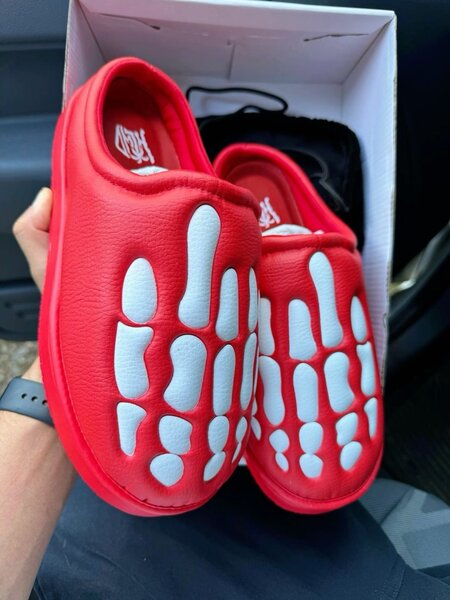 Skeleton Slides