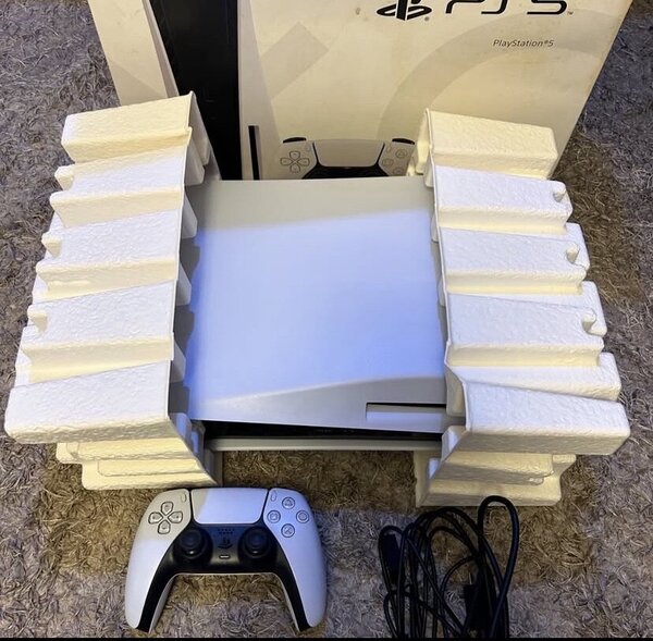 PLAYSTATION 5