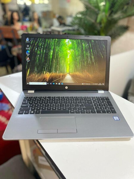 HP G6 15.6.  Uk