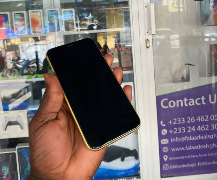 iPhone 11