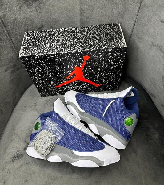 AIR JORDAN 13