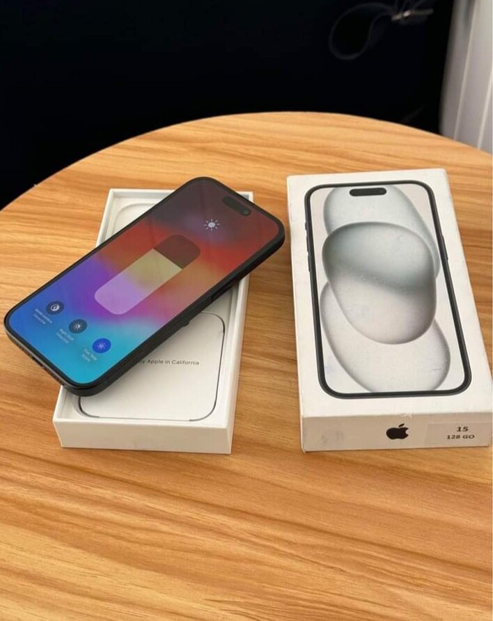 iPhone 15 128 Go Noir
