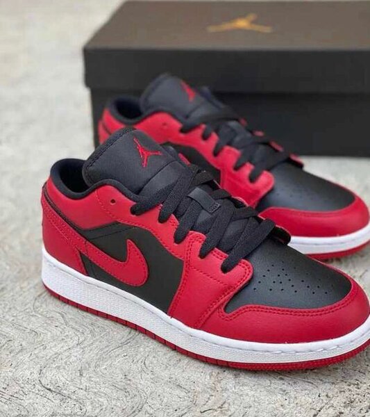 Jordan one low