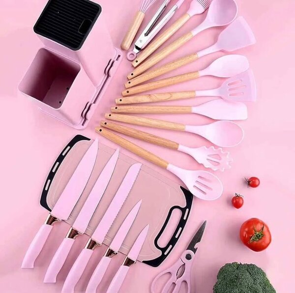Ensemble d'ustensiles de cuisine rose