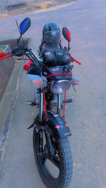 Moto Aloba Quaski