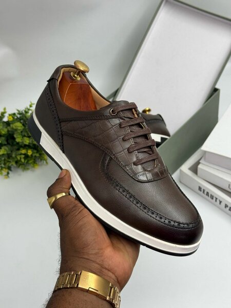 Dress shoes