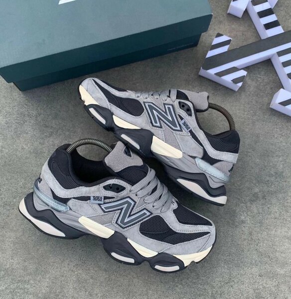 NEW BALANCE 9060