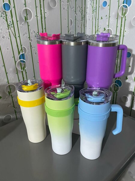 Gobelets thermos colorés 1,5l