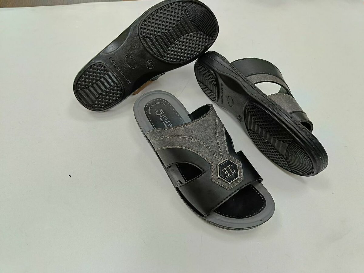 Sandales hommes confortables élégantes