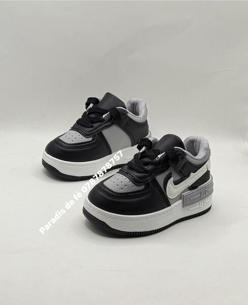 CHAUSSURES ENFANTS