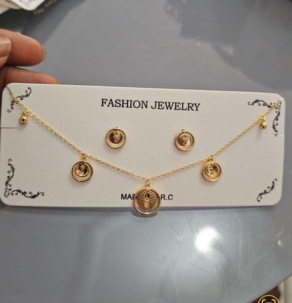 bijoux ont plaqué