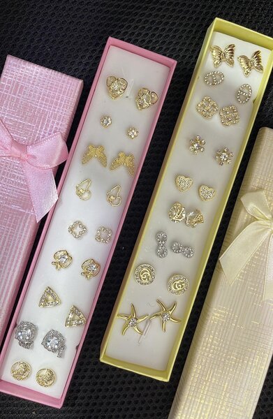 Earrings set