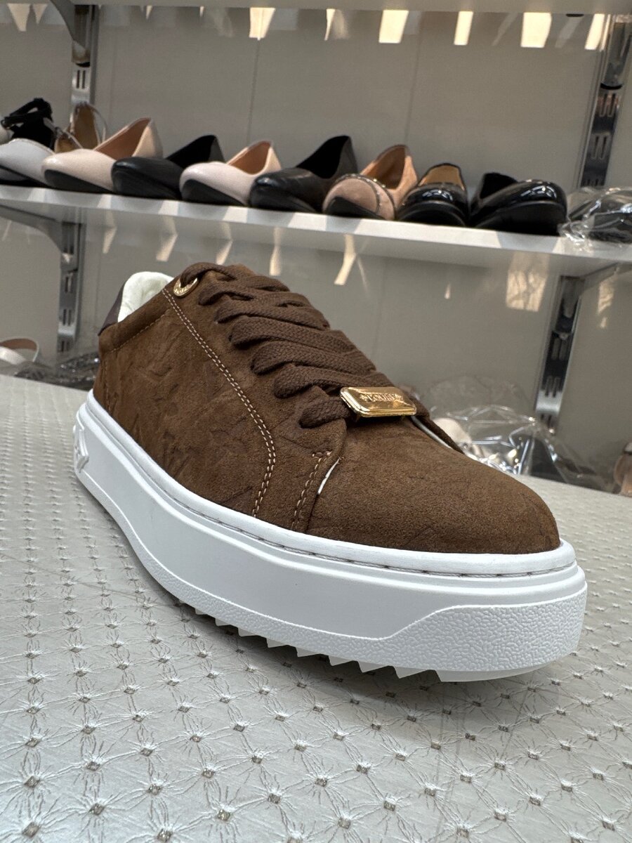 LOUIS VITTON PARIS