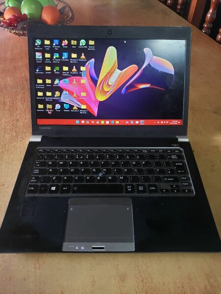 TOSHIBA