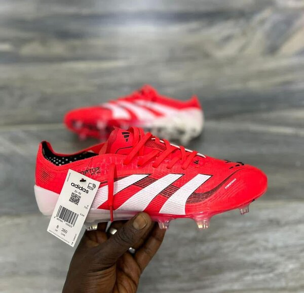 Chaussures de football Adidas Premium