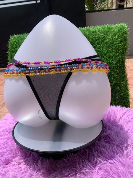 Waist beads