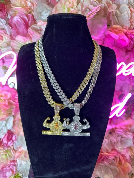 Silver necklace
