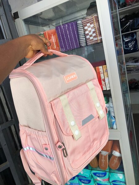 Sac à dos scolaire rose élégant
