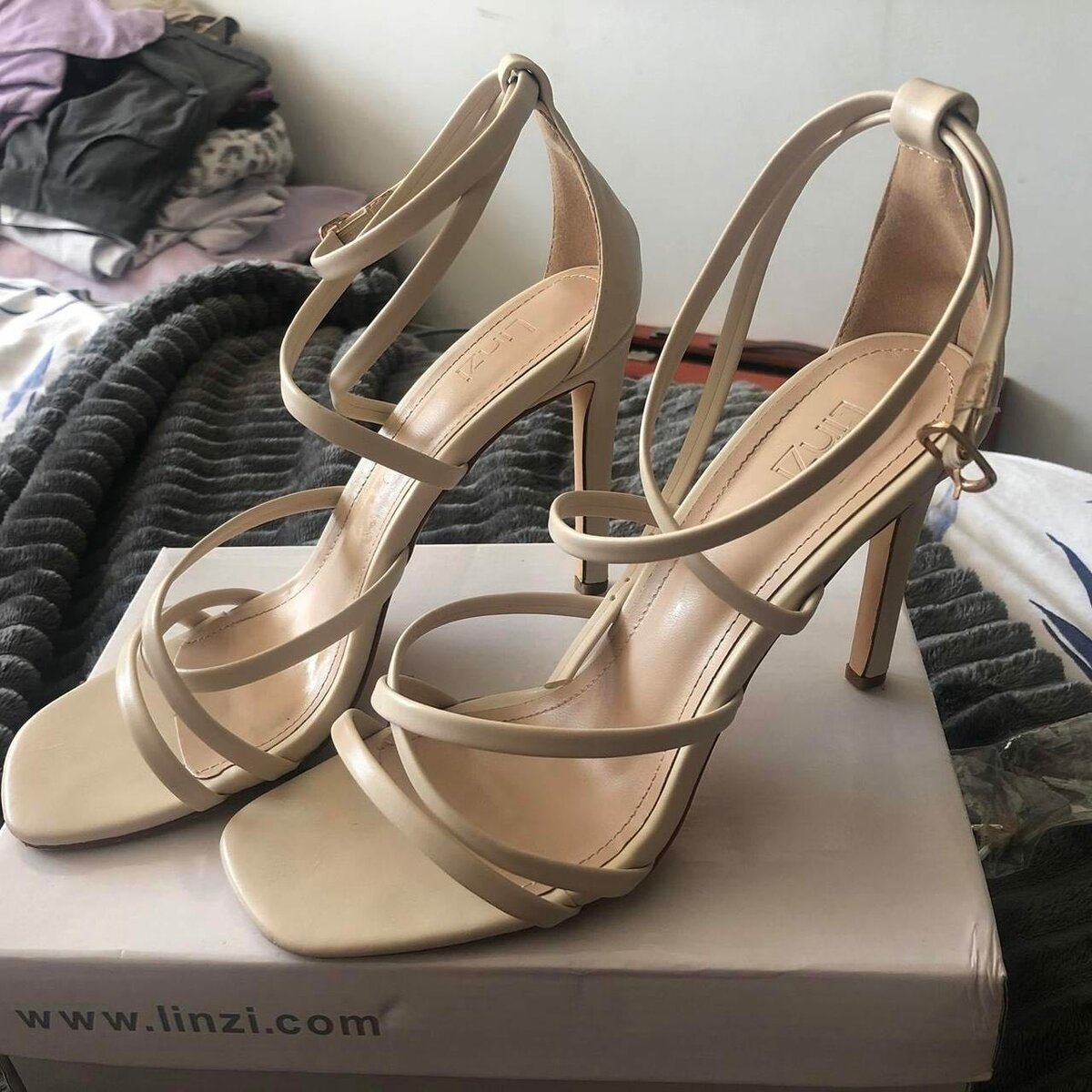 sandals heel