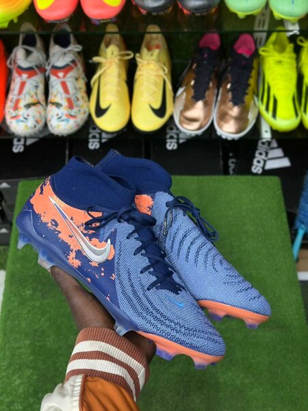 Nike phantom