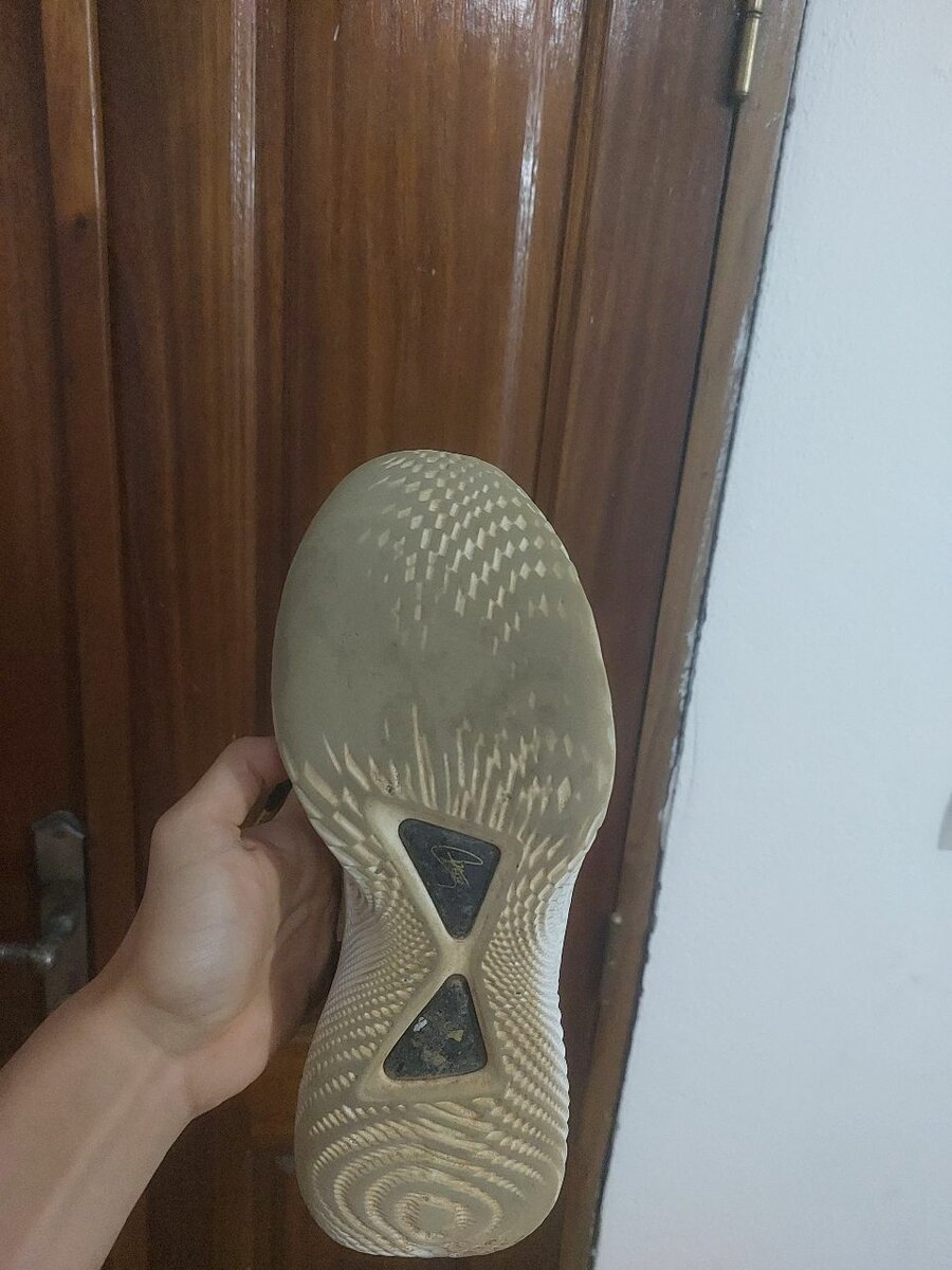 CURRY 9
