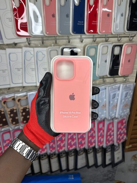 Coque Silicone iPhone 16 Pro Max