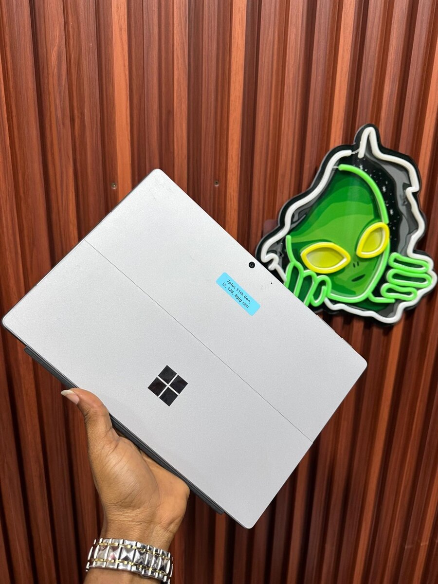Microsoft surface pro 7 +