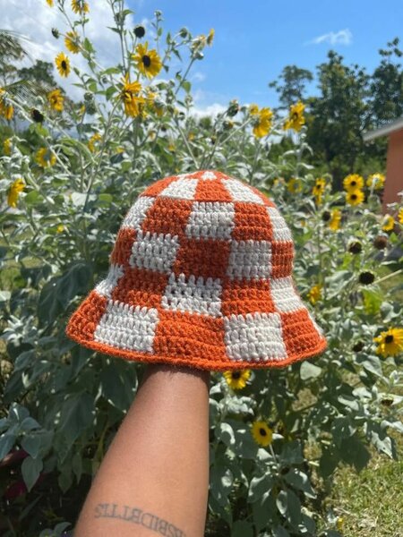 Chapeau tricoté