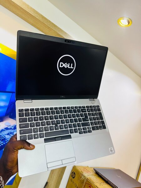 DELL LATITUDE 5511
