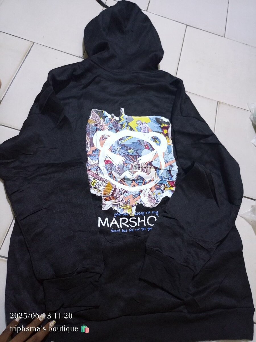 Sweat à capuche imprimé tendance