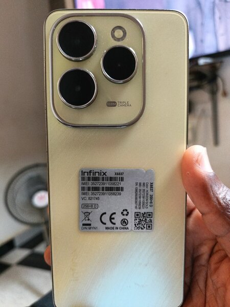 Infinix HOT 40 PRO 256GB  16BG