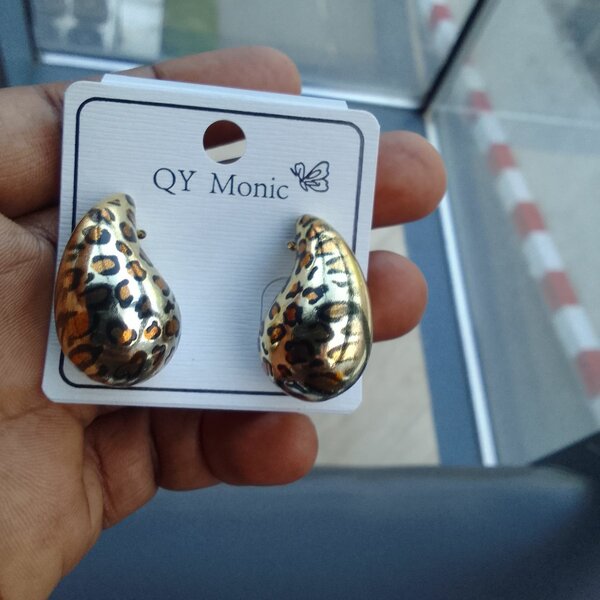 Boucles d'Oreilles Léopard Élégantes