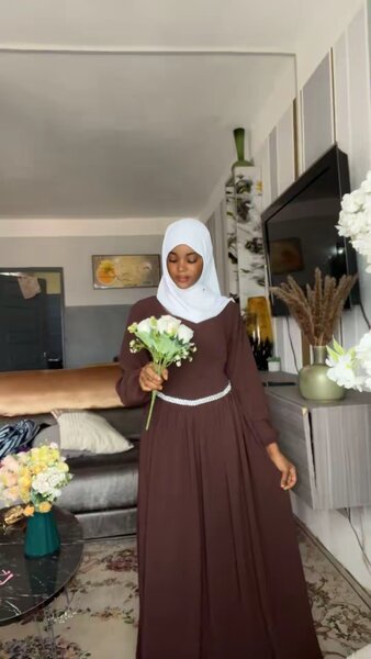 Robe longue élégante marron