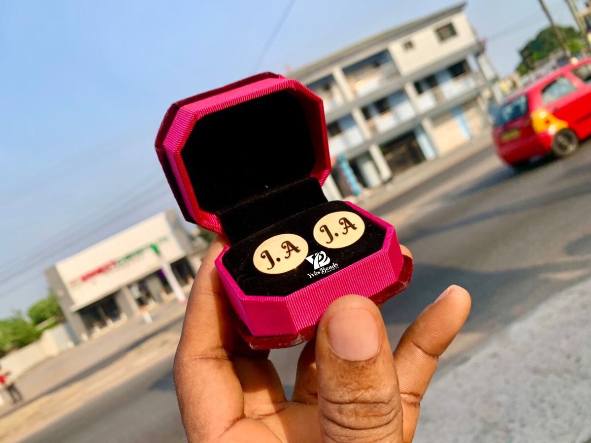 Cufflinks