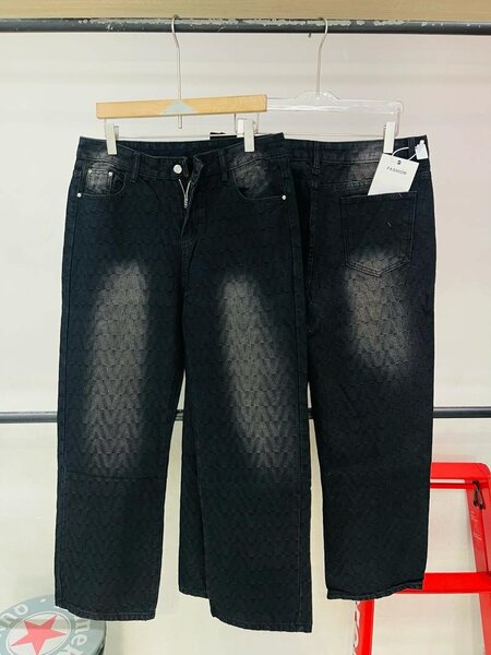 Baggy jeans