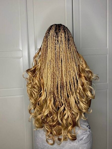 Mèches curly disponibles