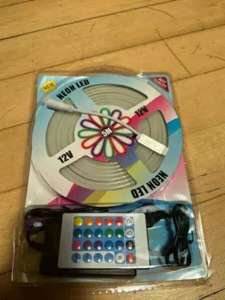 Ruban LED RGB 5M avec Télécommande