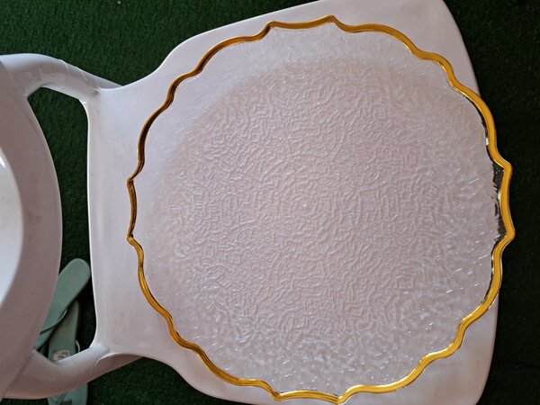 Underplates