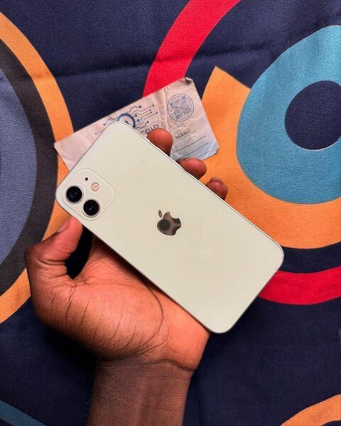 iPhone 12