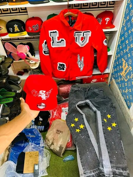 Veste rouge patchs